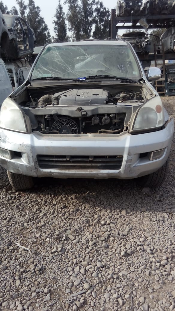  Toyota LAND CRUISER 2004    EN DESARME